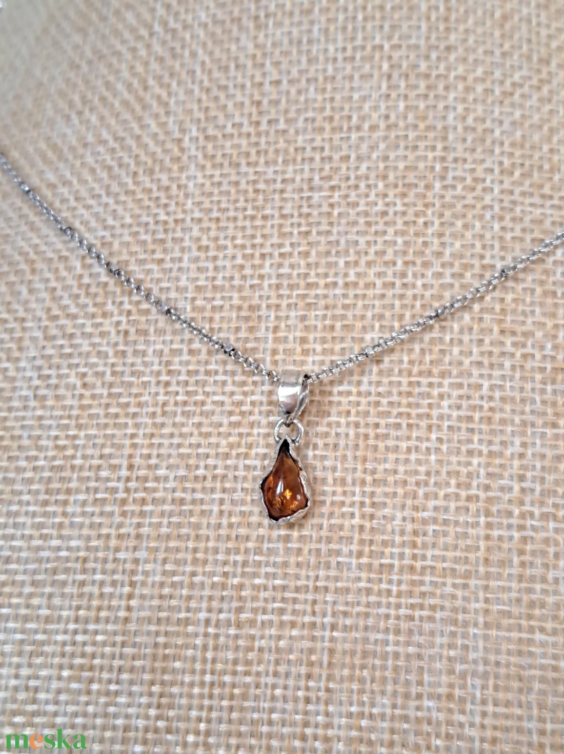 Borostyán csepp medál - ékszer - nyaklánc - medál - Meska.hu