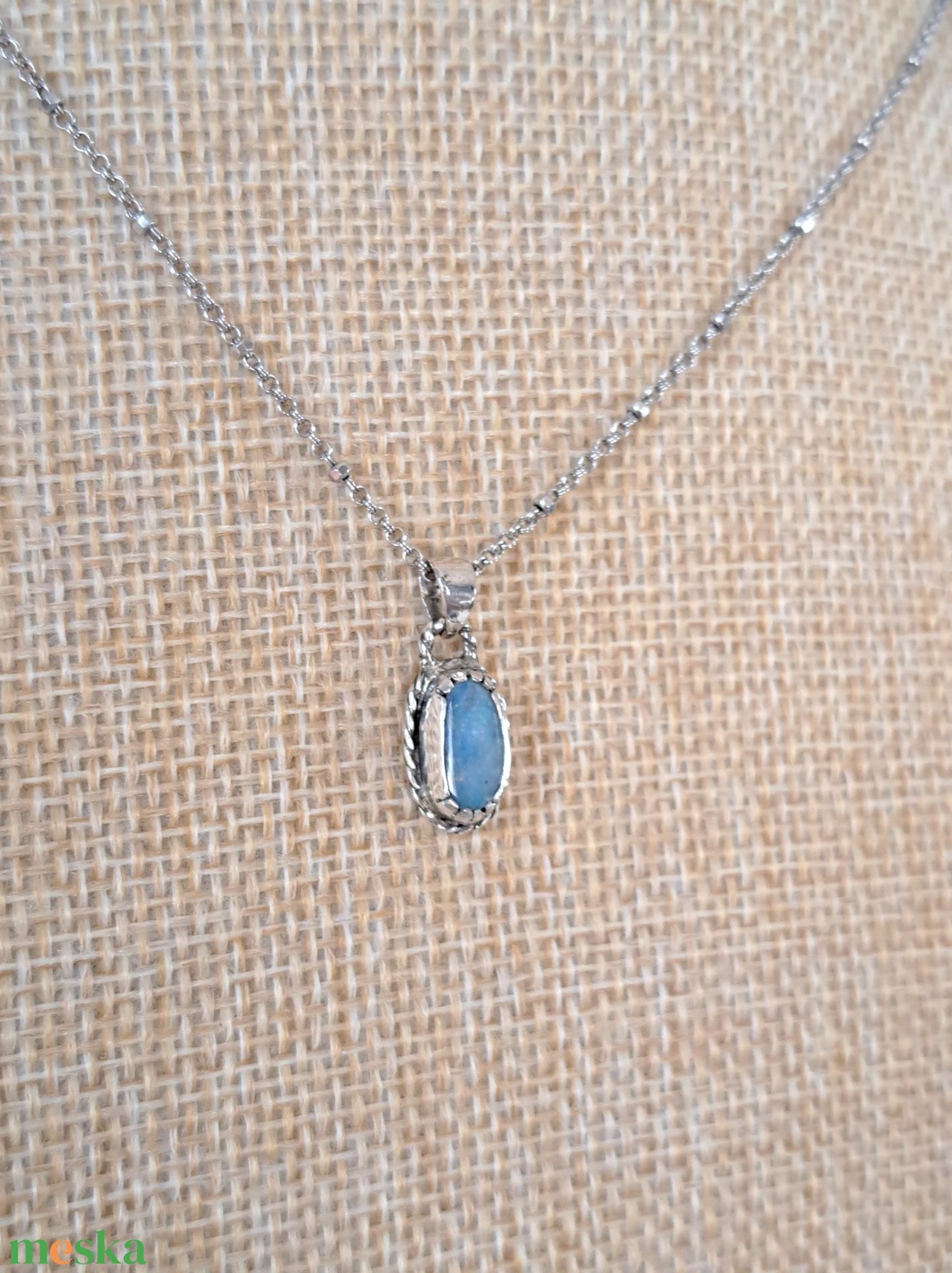 Ovális ausztrál opál medál - ékszer - nyaklánc - medál - Meska.hu