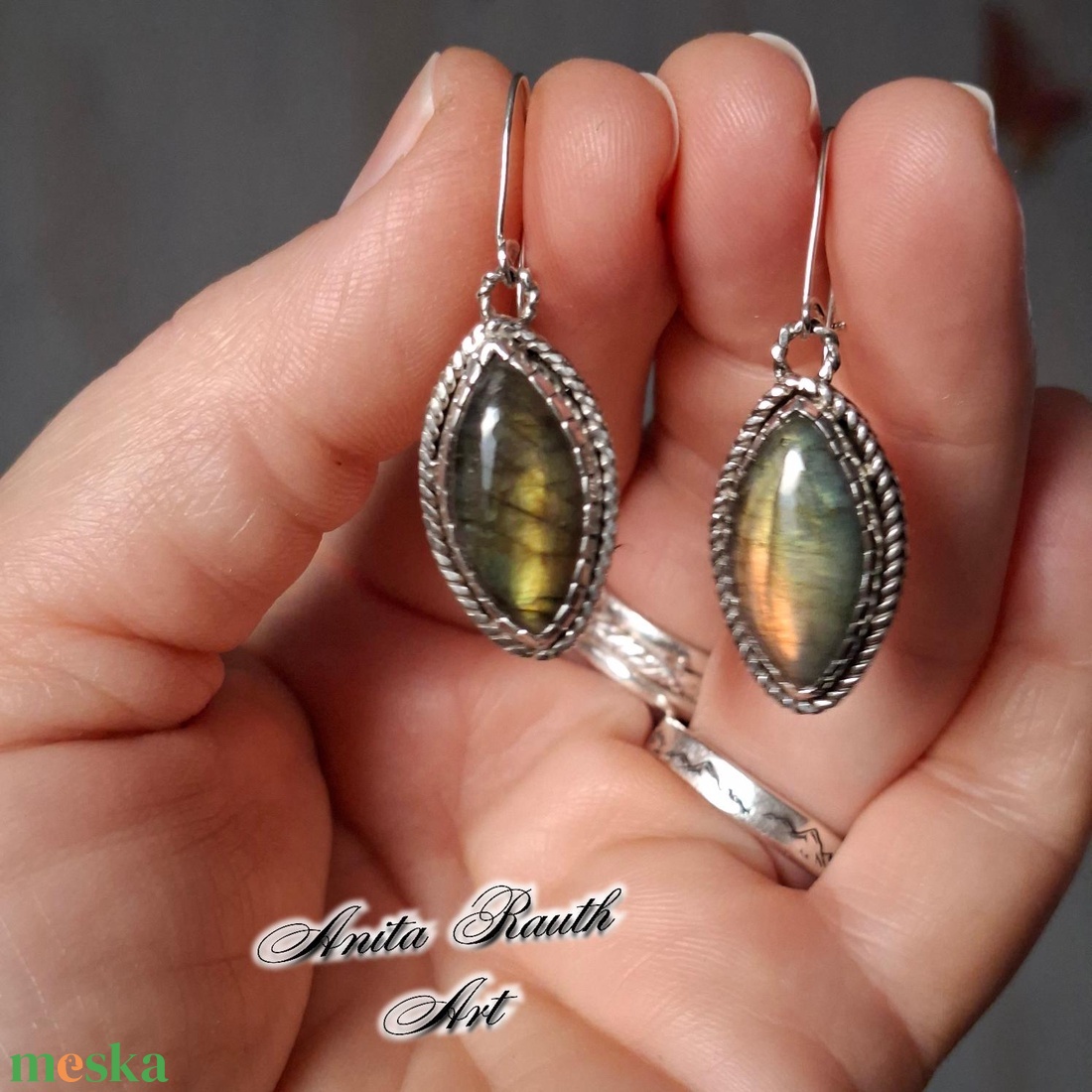 Labradorit fülbevalók - ékszer - fülbevaló - lógó fülbevaló - Meska.hu