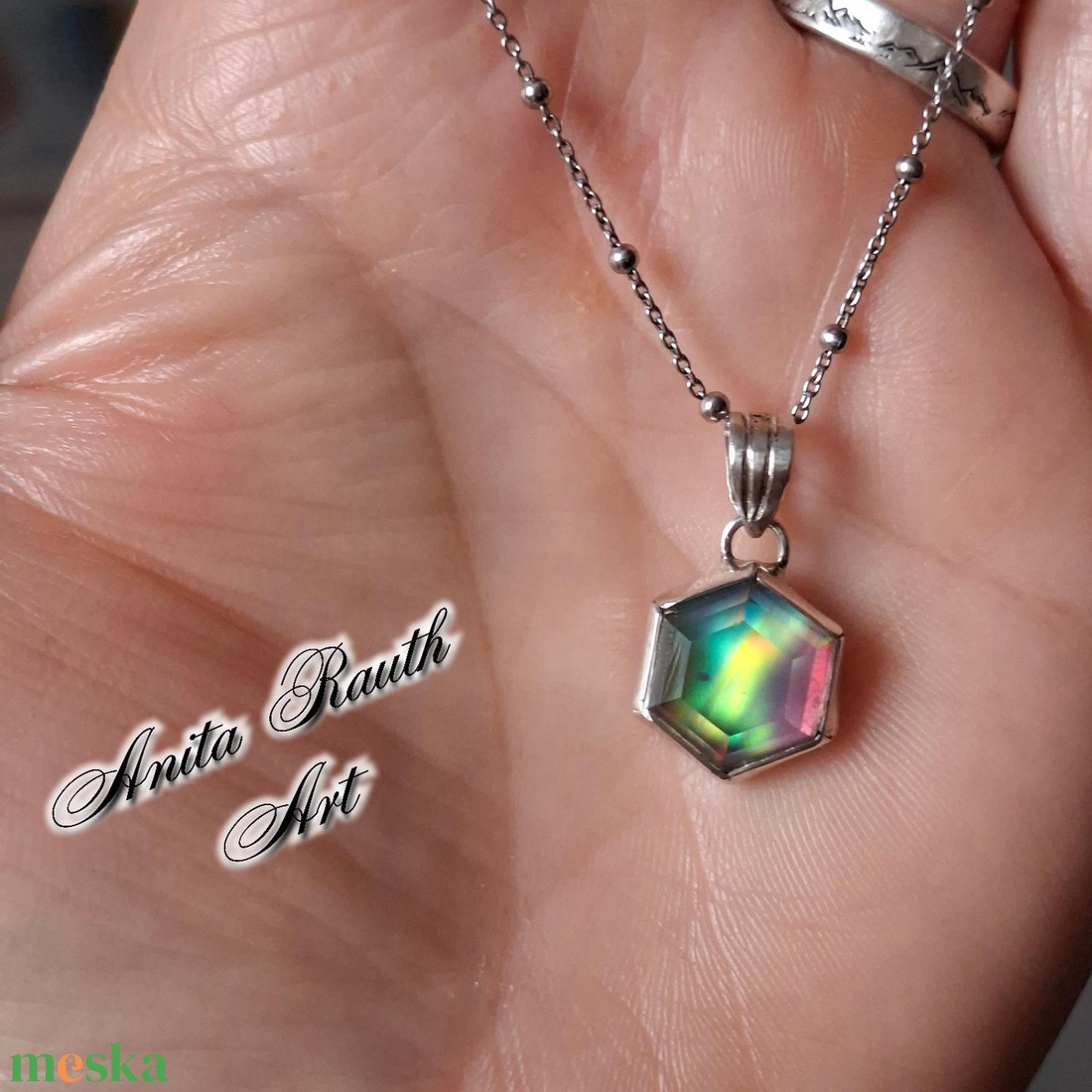 Aurora opál hatszög medál  - ékszer - nyaklánc - medál - Meska.hu