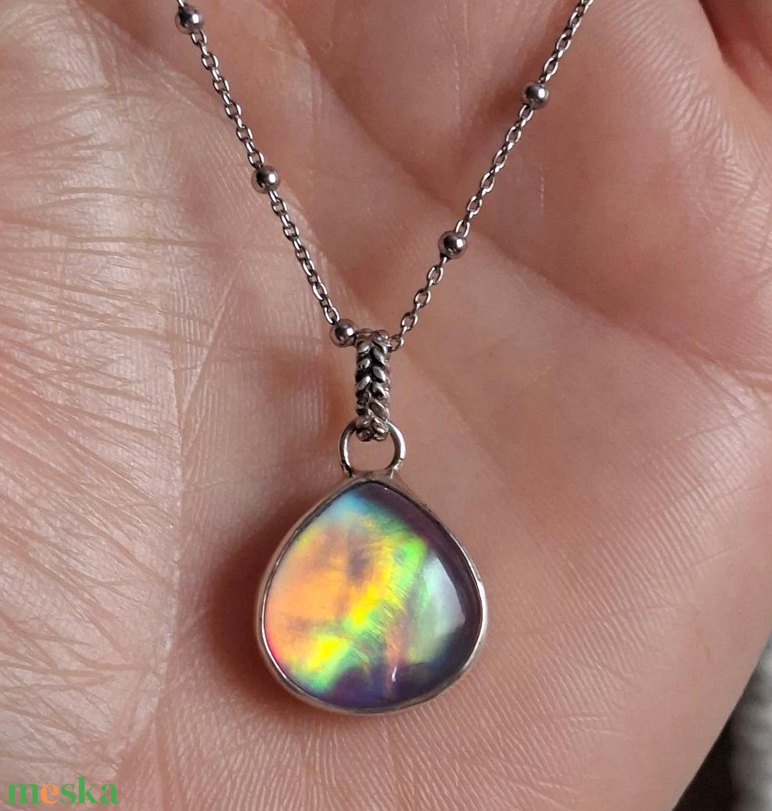 Aurora opál medál  - ékszer - nyaklánc - medál - Meska.hu