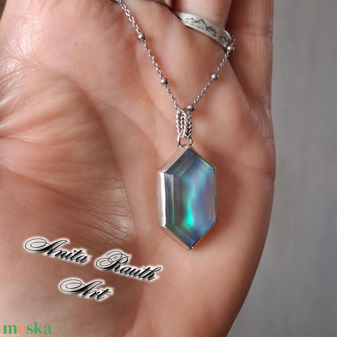 Aurora opál medál - hatszögletű - ékszer - nyaklánc - medál - Meska.hu