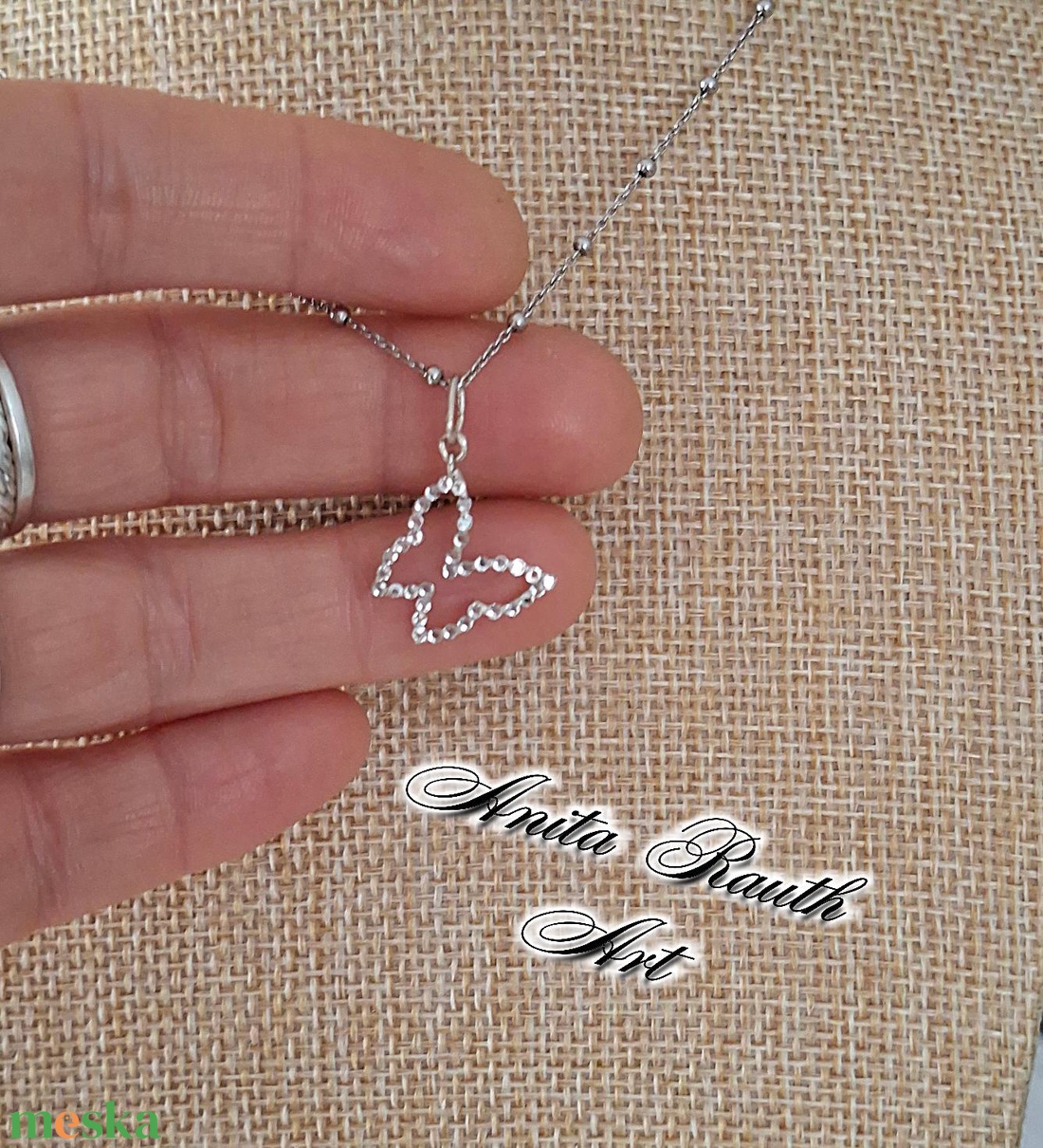 Lepke medál  - ékszer - nyaklánc - medál - Meska.hu