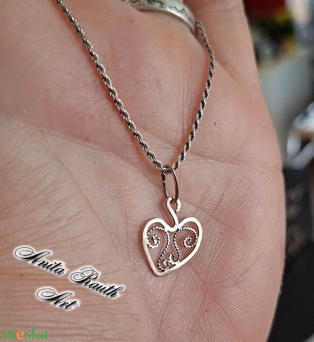 Extra vékony Sterling ezüst szív medál - ékszer - nyaklánc - medál - Meska.hu
