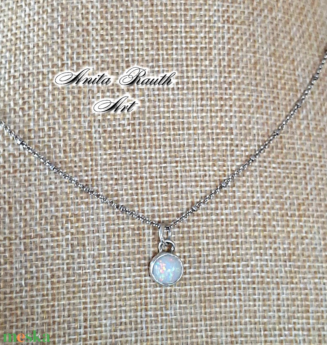 Fehér színű etióp opál medál - ékszer - nyaklánc - medál - Meska.hu