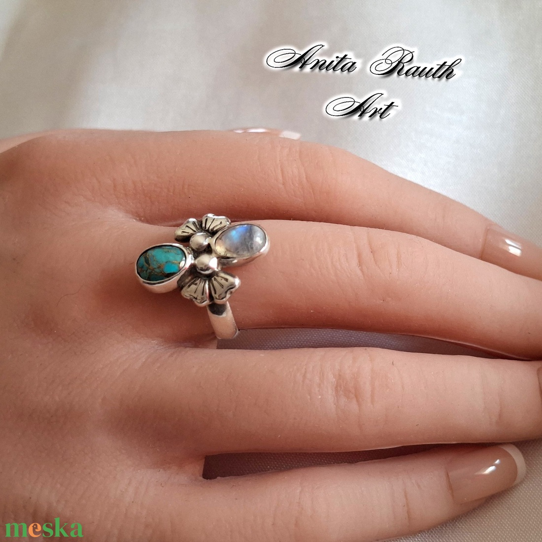 Türkiz-Holdkő gyűrű ezüst virágszirmokkal - ékszer - gyűrű - statement gyűrű - Meska.hu