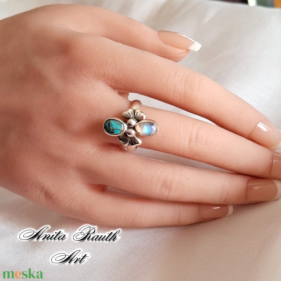 Türkiz-Holdkő gyűrű ezüst virágszirmokkal - ékszer - gyűrű - statement gyűrű - Meska.hu