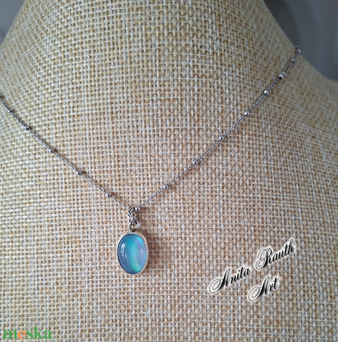 Aurora opál ovális medál - ékszer - nyaklánc - medál - Meska.hu