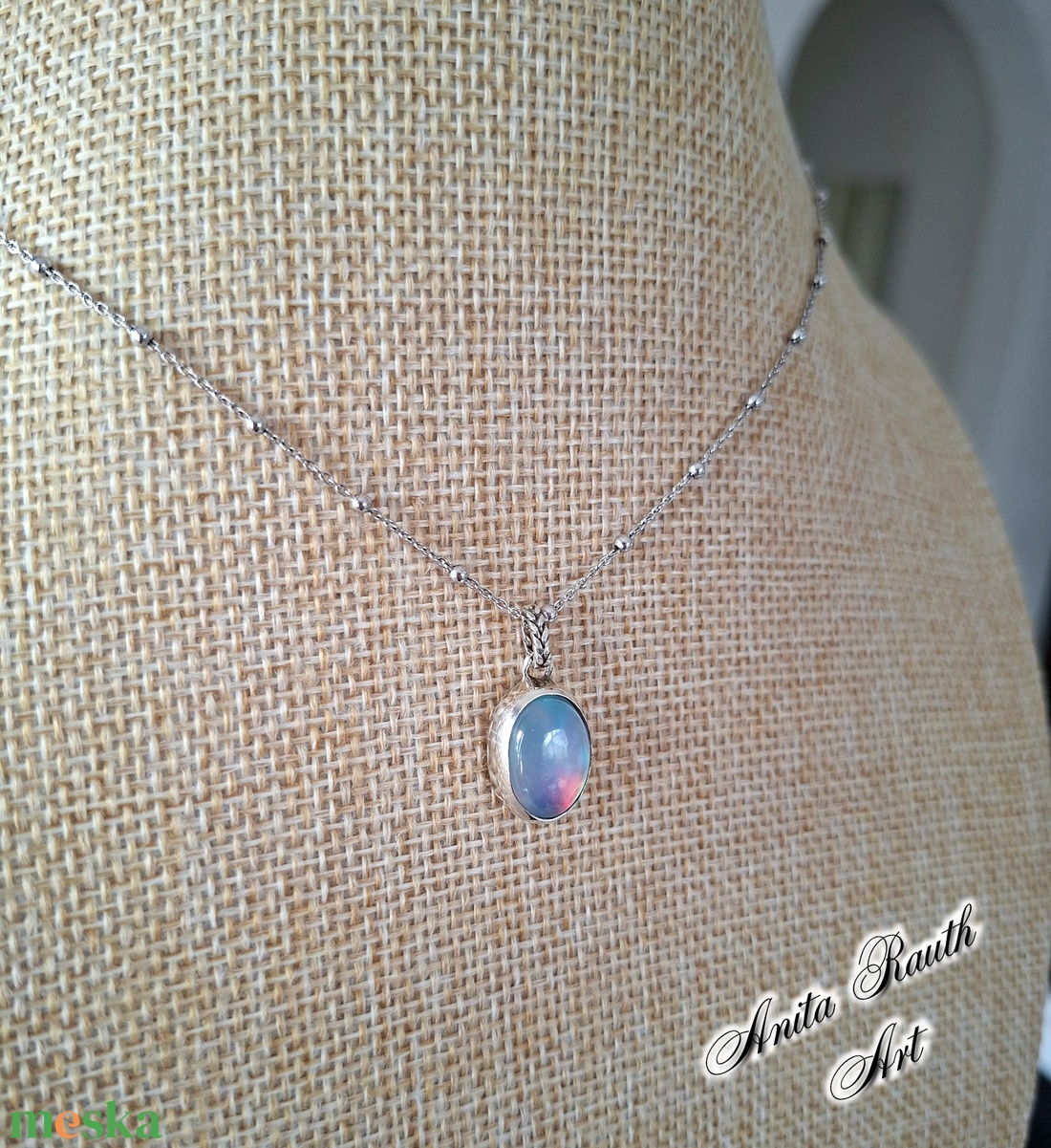 Aurora opál ovális medál - ékszer - nyaklánc - medál - Meska.hu