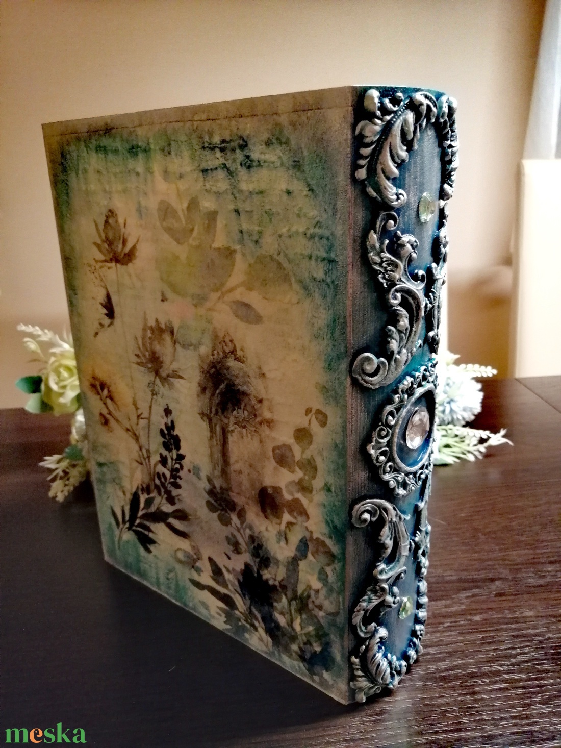 Tündés könyv alakú doboz - otthon & életmód - dekoráció - asztal és polc dekoráció - díszdoboz - Meska.hu