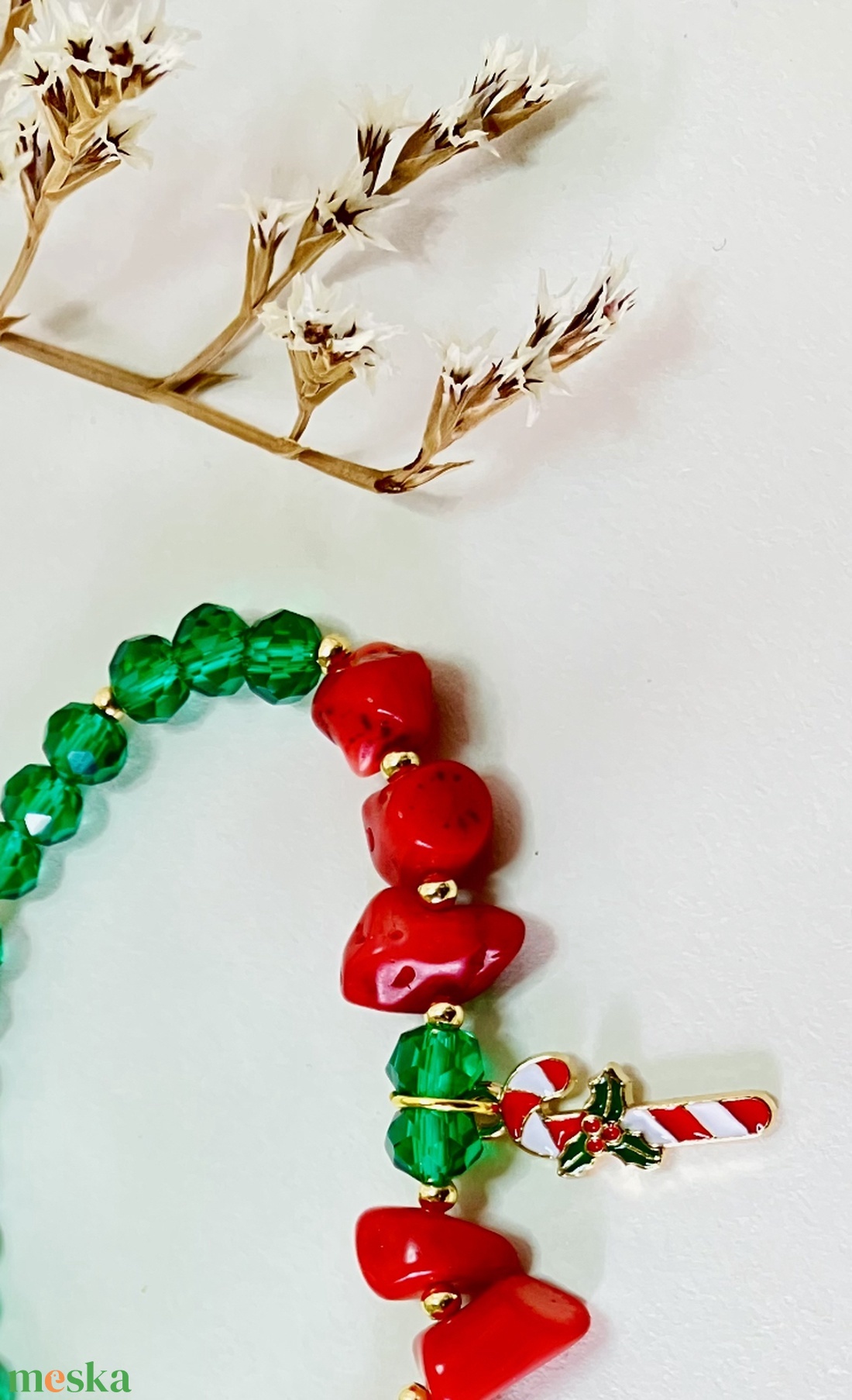 Karácsonyi ásvány karkötő charm-mal  - ékszer - karkötő - charm karkötő - Meska.hu