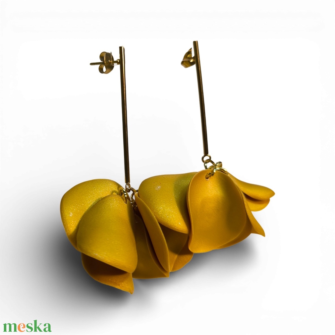 Veilora fülbevaló Arany - ékszer - fülbevaló - lógó fülbevaló - Meska.hu