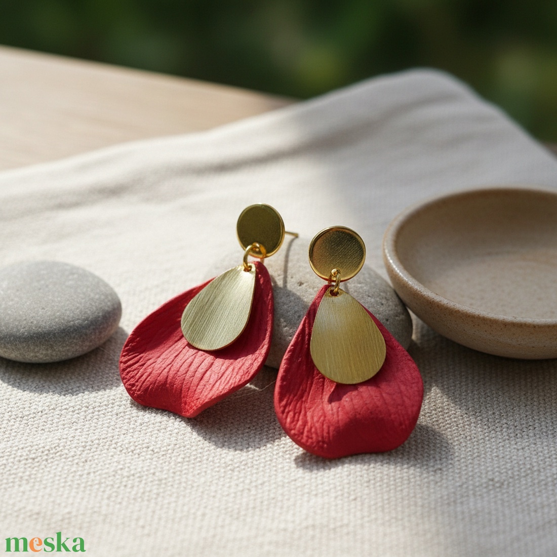 Spirit of the Leaves fülbevaló Arany - ékszer - fülbevaló - lógó fülbevaló - Meska.hu