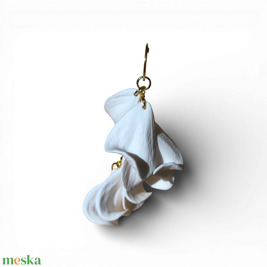 Velvet Symphony fülbevaló Fehér - ékszer - fülbevaló - lógó fülbevaló - Meska.hu