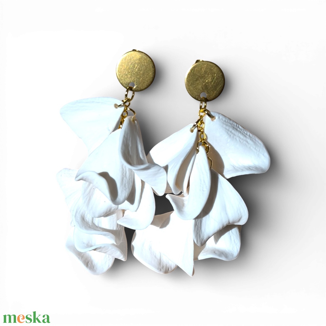 Velvet Symphony fülbevaló Fehér - ékszer - fülbevaló - lógó fülbevaló - Meska.hu