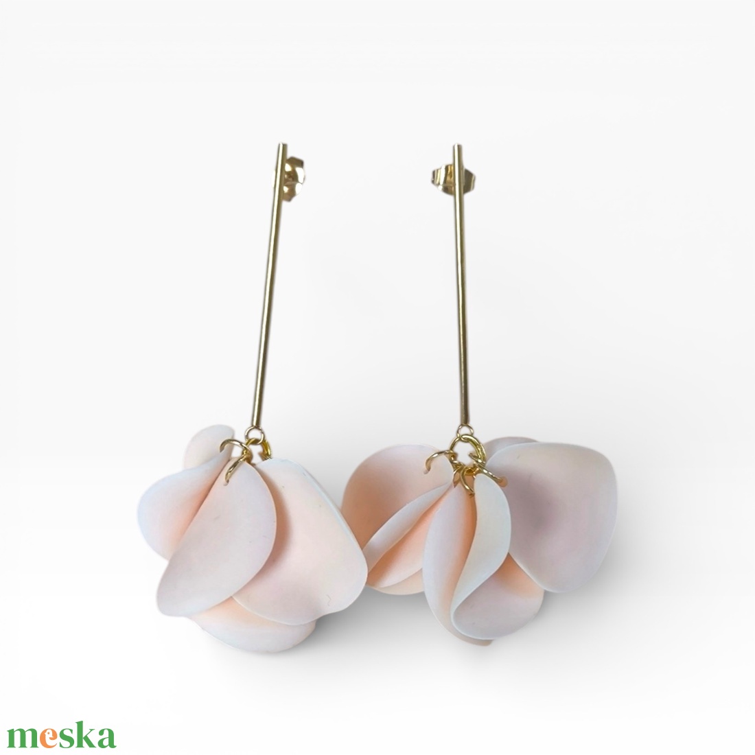 Veilora fülbevaló Bőrszín - ékszer - fülbevaló - lógó fülbevaló - Meska.hu