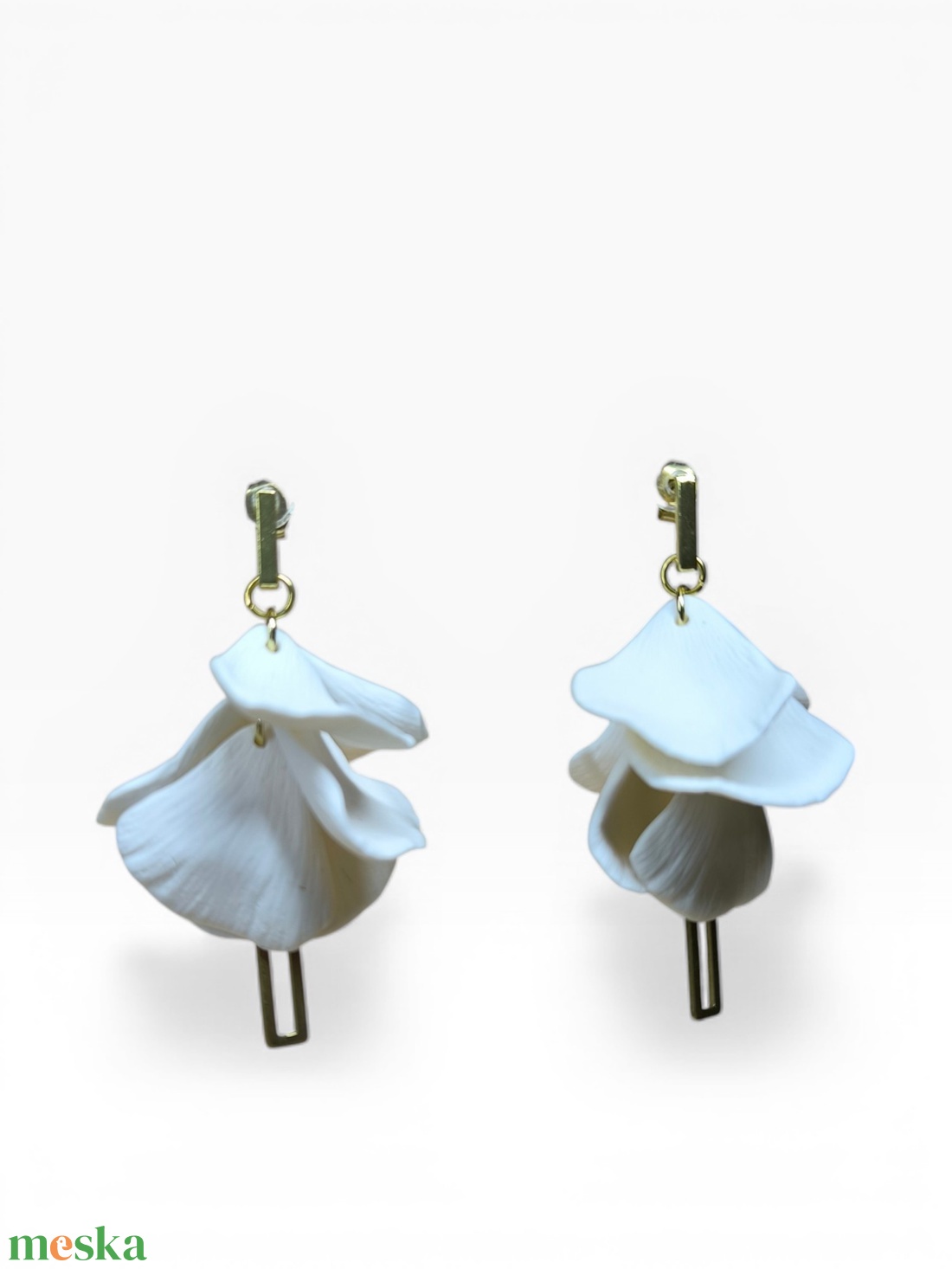 Lyra Noir fülbevaló Fehér - ékszer - fülbevaló - lógó fülbevaló - Meska.hu