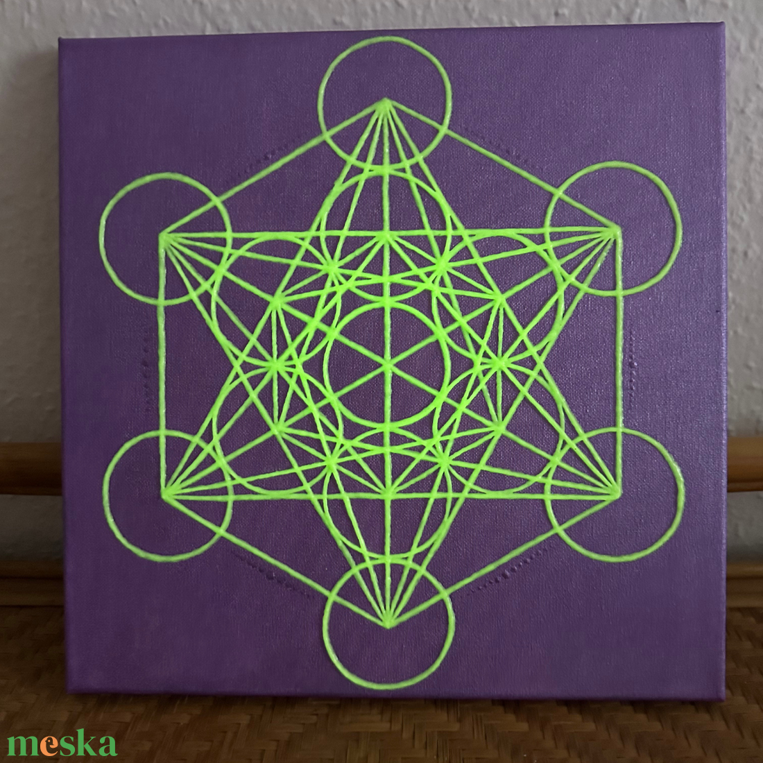 Sötétben világító Metatron kocka lila alapon 33x33cm - művészet - festmény - akril - Meska.hu