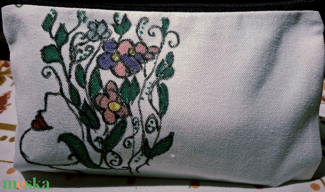 Virágálom  kézzel díszített neszesszer - táska & tok - neszesszer - Meska.hu