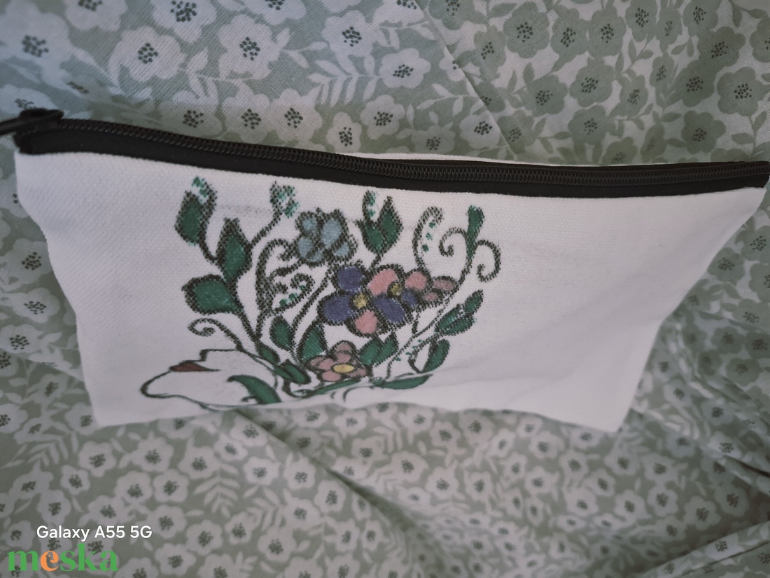 Virágálom  kézzel díszített neszesszer - táska & tok - neszesszer - Meska.hu