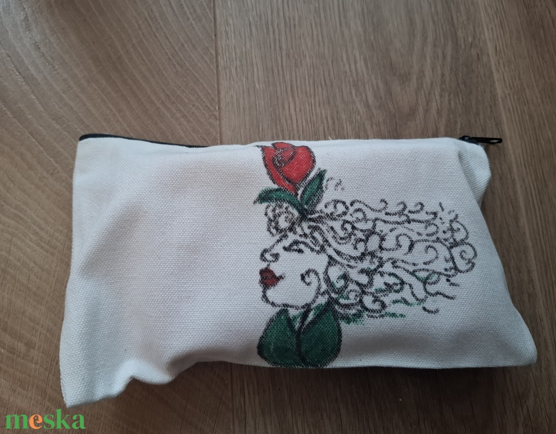 Tulipánálom kézzel díszített neszesszer - táska & tok - neszesszer - Meska.hu