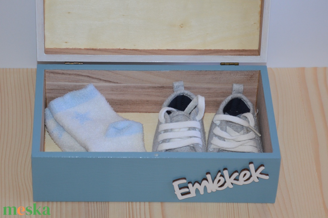Kék macis emlékgyűjtő doboz - otthon & életmód - babaszoba, gyerekszoba - babaszoba dekoráció - Meska.hu Kék macis emlékgyűjtő doboz - otthon & életmód - babaszoba, gyerekszoba - babaszoba dekoráció - Meska.hu