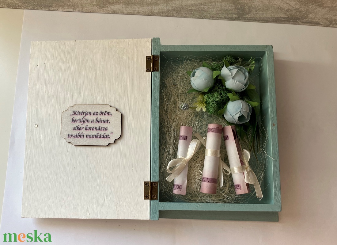 Ballagásra pénzátadó doboz kék ceruzás - otthon & életmód - dekoráció - dísztárgy - Meska.hu Ballagásra pénzátadó doboz kék ceruzás - otthon & életmód - dekoráció - dísztárgy - Meska.hu