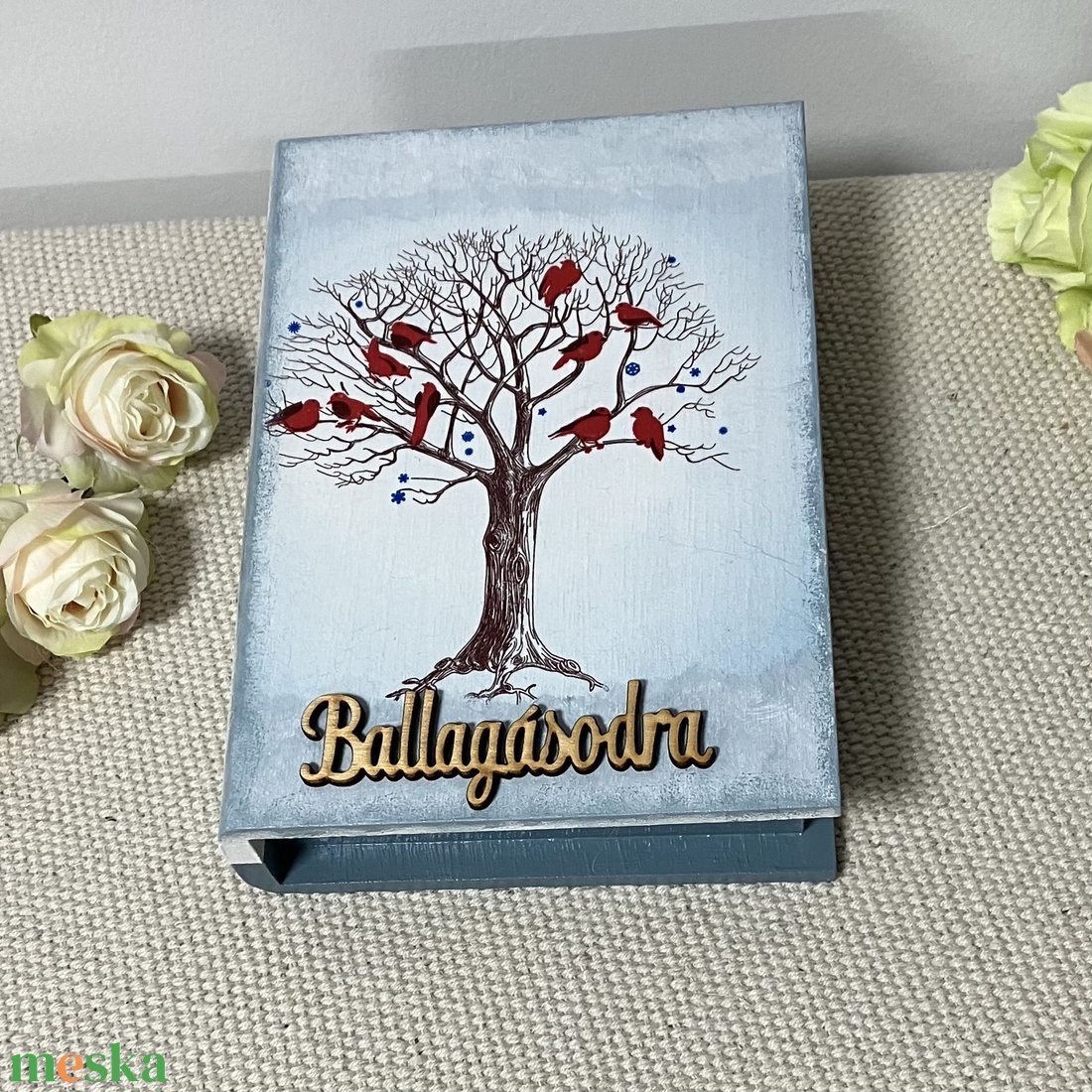 Ballagásra pénzátadó doboz kék színben - otthon & életmód - dekoráció - dísztárgy - Meska.hu Ballagásra pénzátadó doboz kék színben - otthon & életmód - dekoráció - dísztárgy - Meska.hu