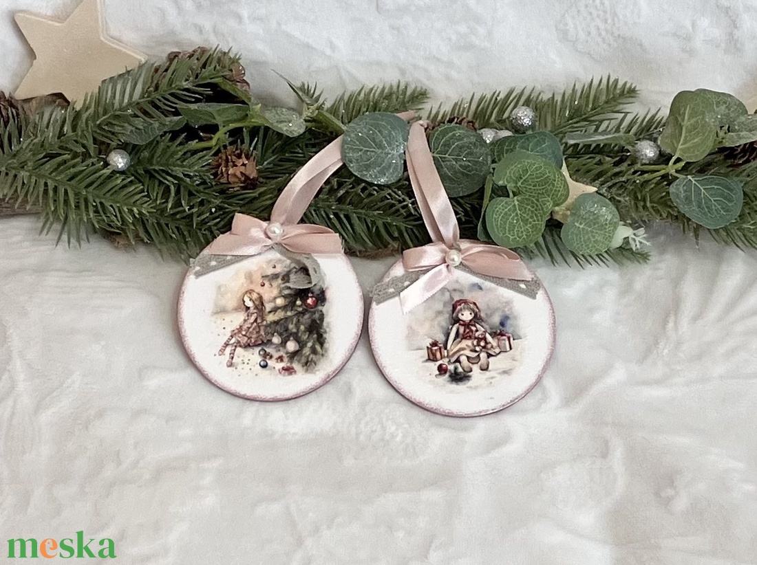 Karácsonyfadísz rózsaszín babás - karácsony - karácsonyi lakásdekoráció - karácsonyfadíszek - Meska.hu