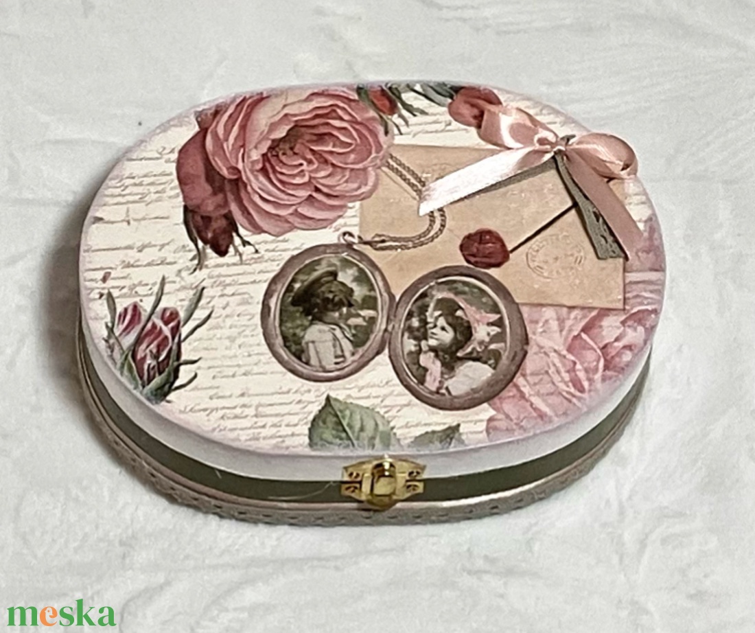 Pénzátadó - ajándékátadó doboz esküvőre - virágos belső díszítéssel - esküvő - emlék & ajándék - nászajándék - esküvői pénzátadó doboz - Meska.hu