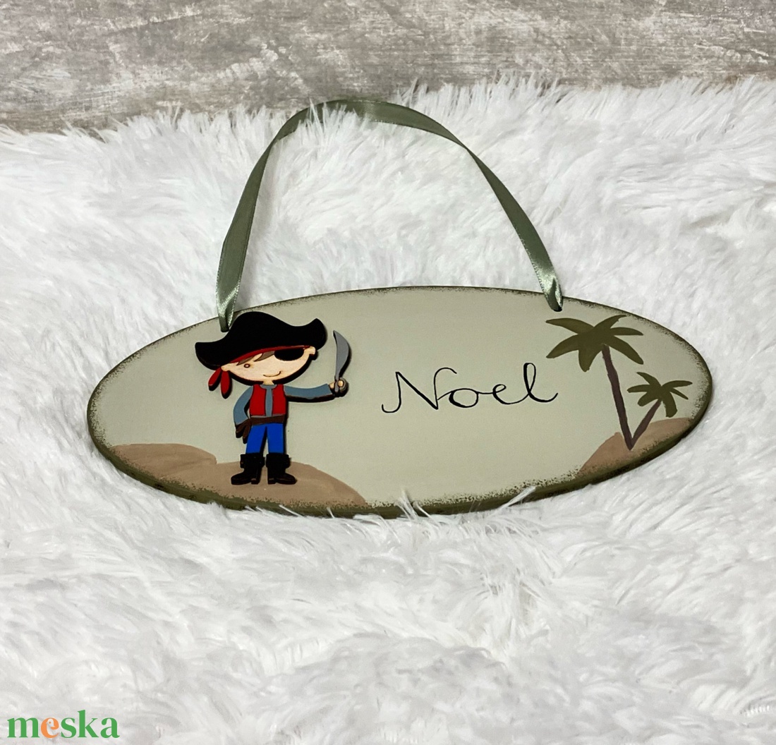 Egyedi névtábla kalózzal gyerekszobába - baba - mama - babaszoba dekoráció - gyerek névtábla - Meska.hu