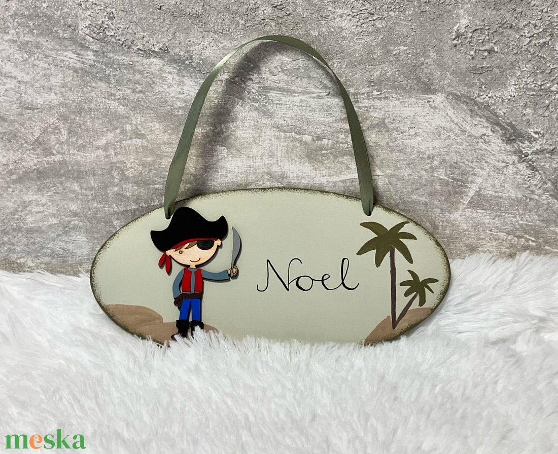 Egyedi névtábla kalózzal gyerekszobába - baba - mama - babaszoba dekoráció - gyerek névtábla - Meska.hu