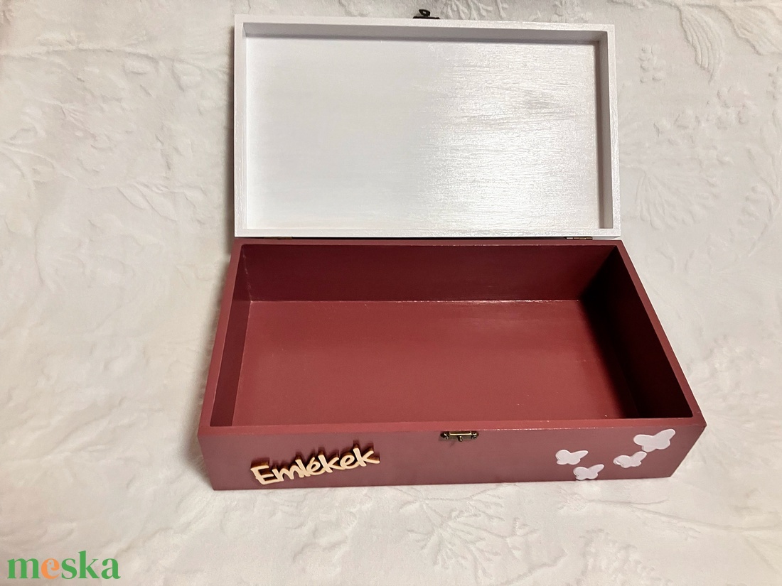 Dekuázsolt névre szóló elefántos emlékdoboz - keresztelőre, babalátogtóra, kislányajándék,  - baba - mama - babaemlékek - baba emlékőrző - Meska.hu