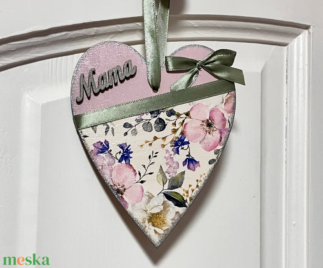 Virágos tábla Mama felirattal - otthon & életmód - dekoráció - fali és függő dekoráció - falra akasztható dekor - Meska.hu