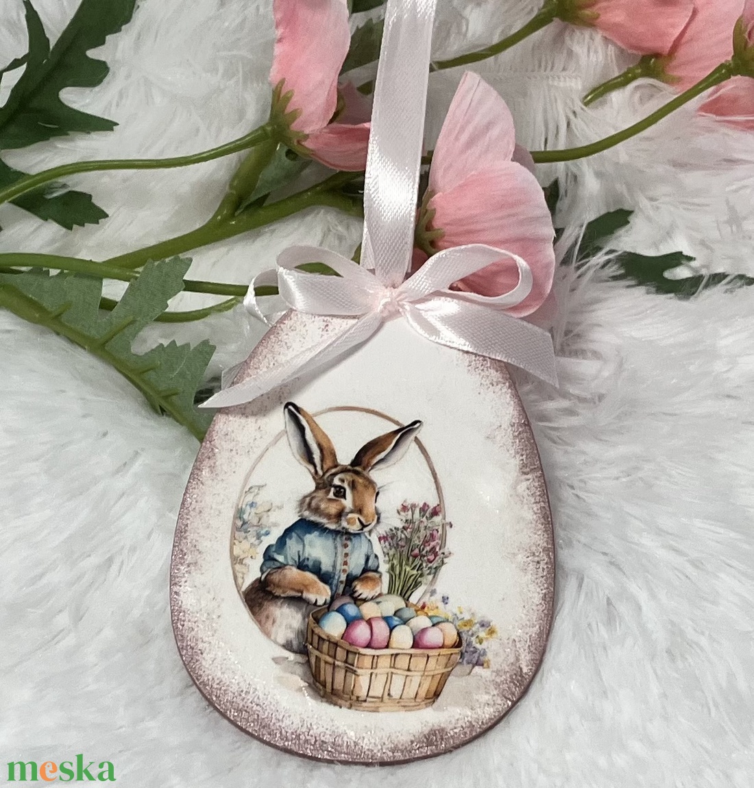 Húsvéti tojás nyuszis - rózsaszín tavaszi dekoráció - ünnepi díszek, dekorációk - húsvéti díszek és dekorációk - húsvéti tojásfadíszek - Meska.hu