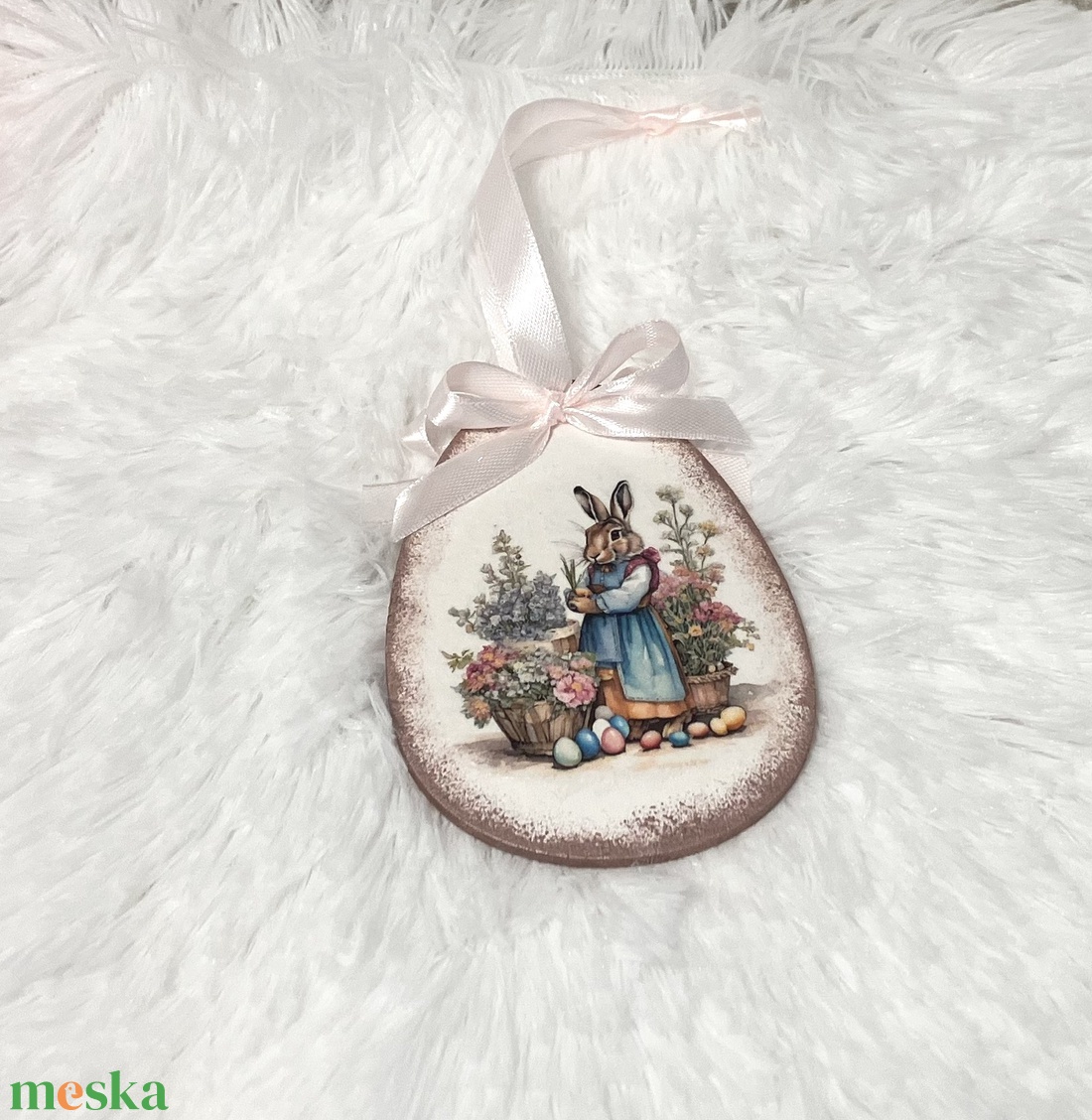 Húsvéti tojás nyuszis - rózsaszín tavaszi dekoráció - ünnepi díszek, dekorációk - húsvéti díszek és dekorációk - húsvéti tojásfadíszek - Meska.hu