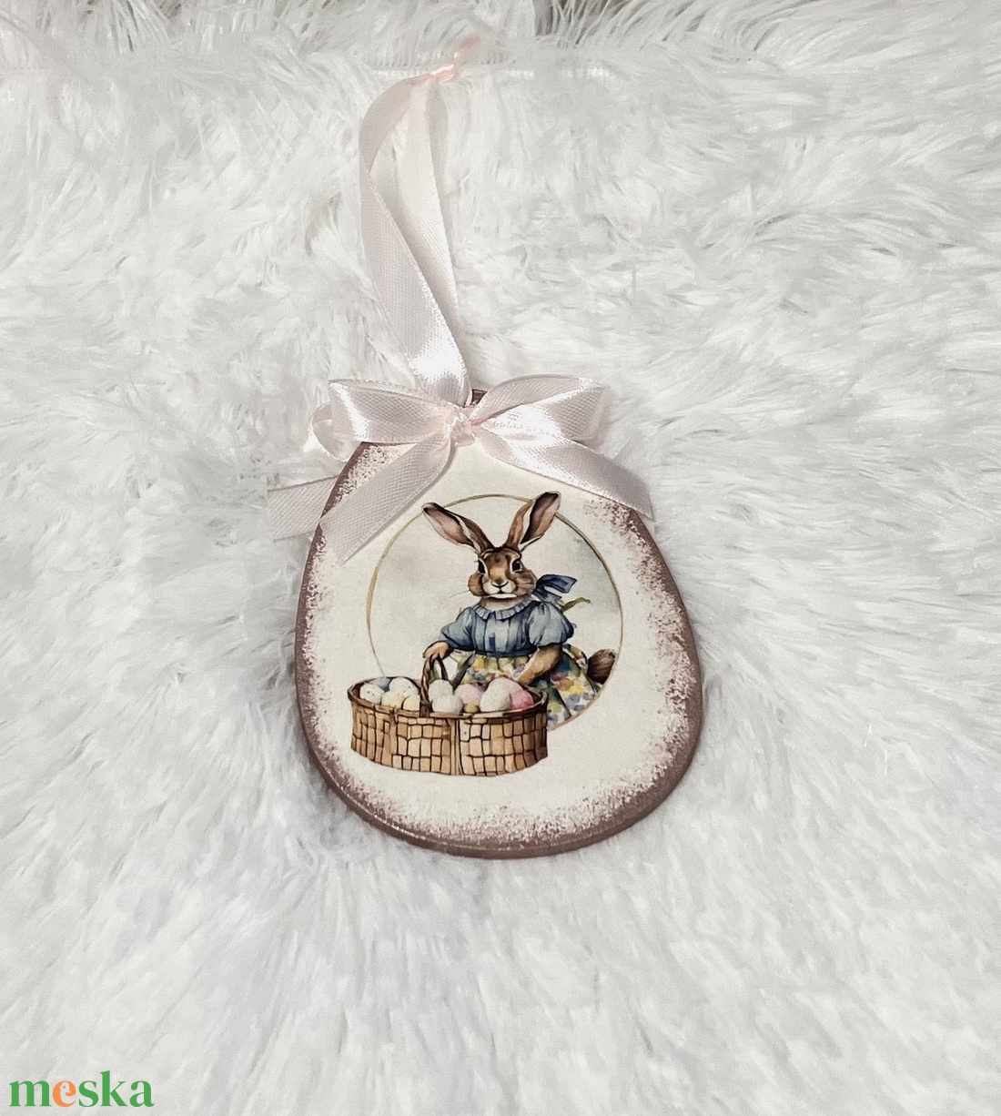 Húsvéti tojás nyuszis - rózsaszín tavaszi dekoráció - ünnepi díszek, dekorációk - húsvéti díszek és dekorációk - húsvéti tojásfadíszek - Meska.hu