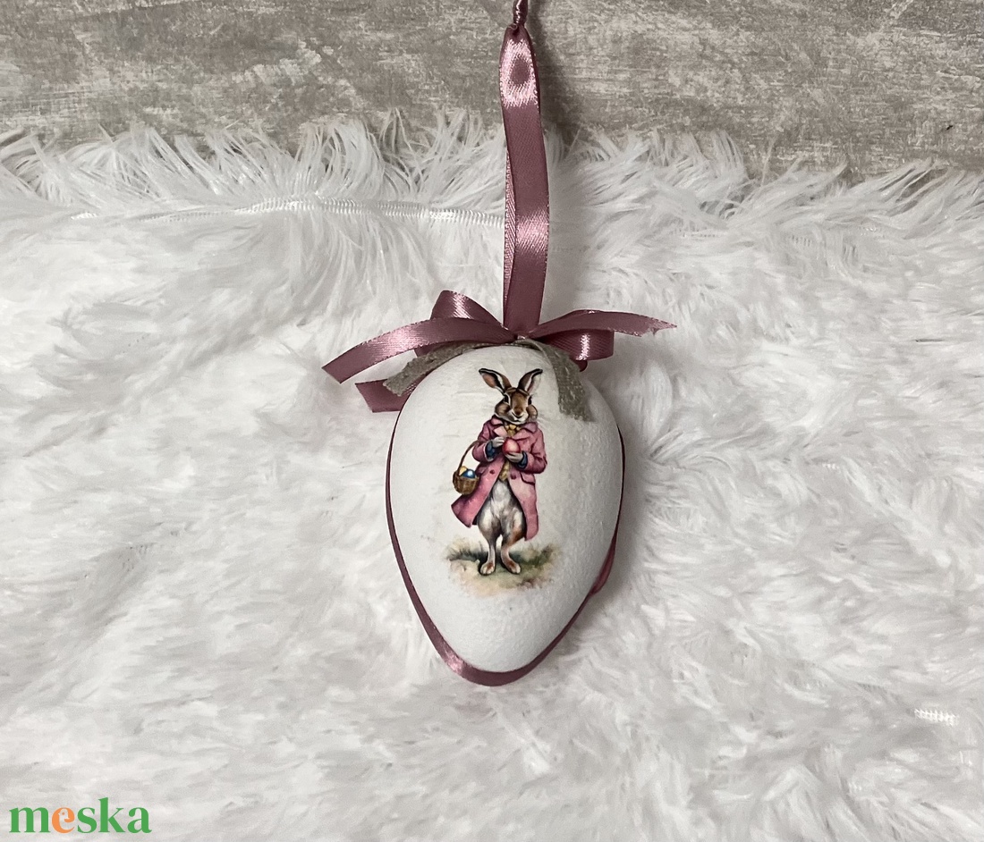 Húsvéti tojás nyuszis - rózsaszín szalaggal - ünnepi díszek, dekorációk - húsvéti díszek és dekorációk - húsvéti tojás, hímestojás - Meska.hu