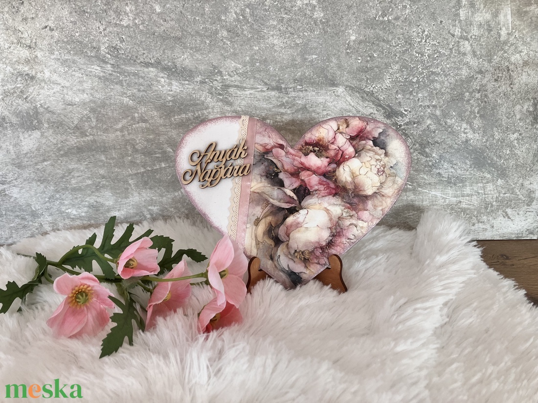 Virágos szív anyák napjára - otthon & életmód - dekoráció - dísztárgy - Meska.hu