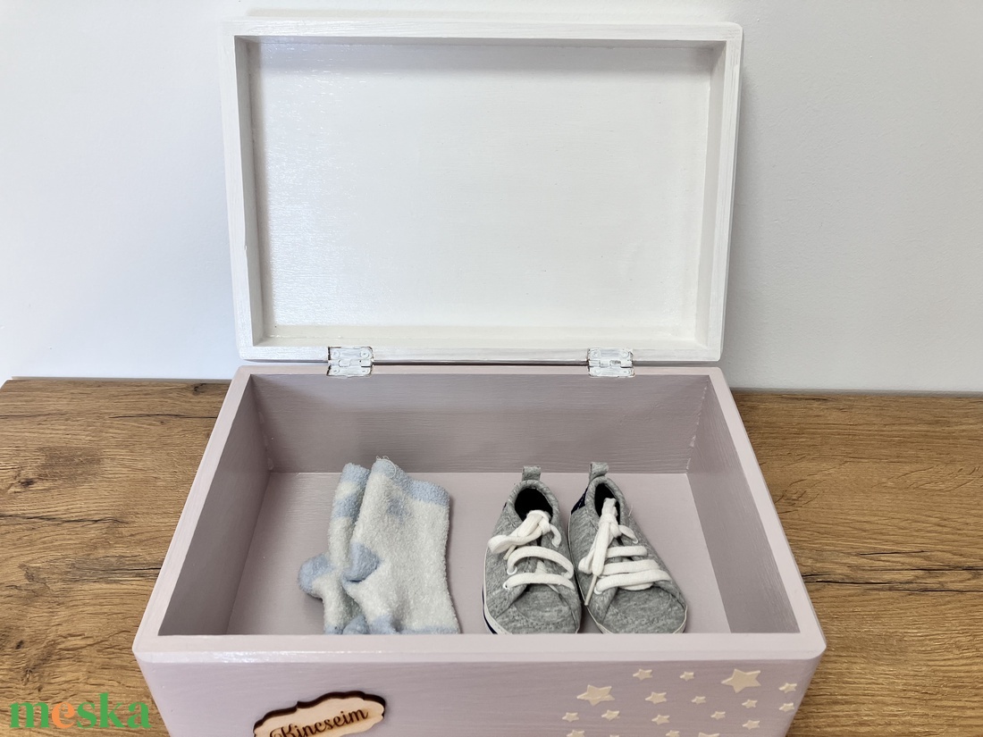 Rózsaszín emlékdoboz lányoknak keresztelőre, babalátogatóba, születésnapra - baba - mama - babaemlékek - baba emlékőrző - Meska.hu