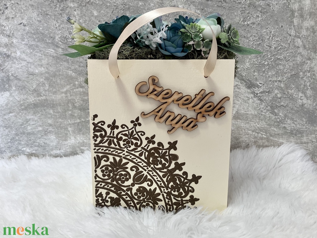 Virágbox anyák napjára - otthon & életmód - dekoráció - dísztárgy - Meska.hu