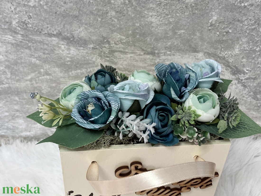 Virágbox anyák napjára - otthon & életmód - dekoráció - dísztárgy - Meska.hu