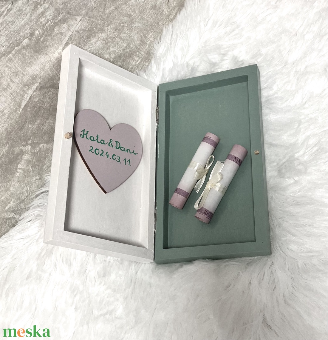 Pénzátadó doboz ifjú párral esküvőre - nászajándék - esküvő - emlék & ajándék - nászajándék - esküvői pénzátadó doboz - Meska.hu