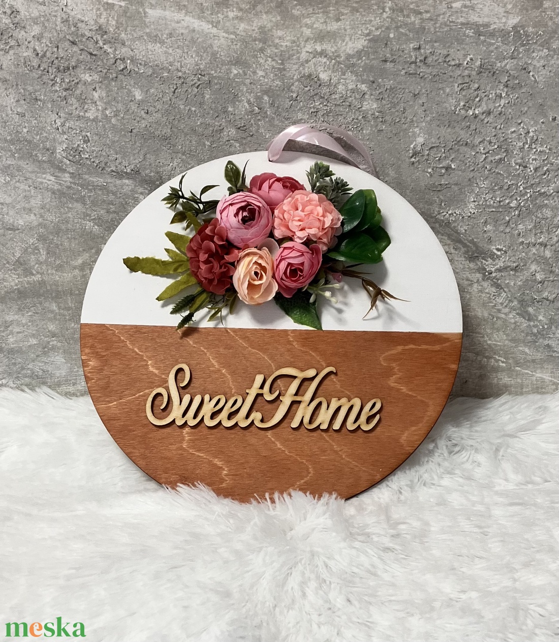Ajtódísz virágokkal Sweet Home felirattal - Ajtókopogtató - otthon & életmód - dekoráció - ajtó- és ablak dekoráció - ajtódísz & kopogtató - Meska.hu