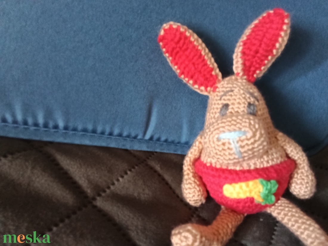 Répakedvelő horgolt nyuszika-amigurumi plüss játék - játék & sport - plüssállat & játékfigura - nyuszi - Meska.hu