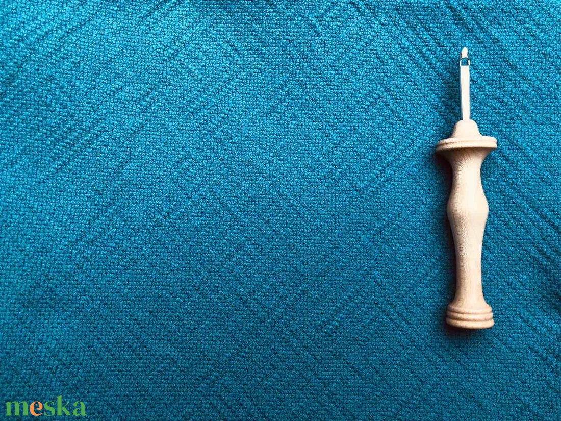 Festett alapanyag/hímzővászon punch needle technikához - otthon & életmód - lakástextil - varrókellék - Meska.hu Festett alapanyag/hímzővászon punch needle technikához - otthon & életmód - lakástextil - varrókellék - Meska.hu