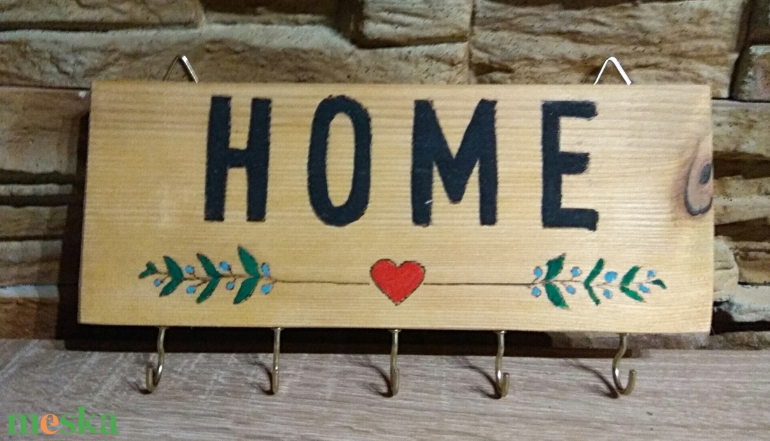 Home fali kulcstartó natúr fenyőn - otthon & életmód - dekoráció - fali és függő dekoráció - fali kulcstartó - Meska.hu