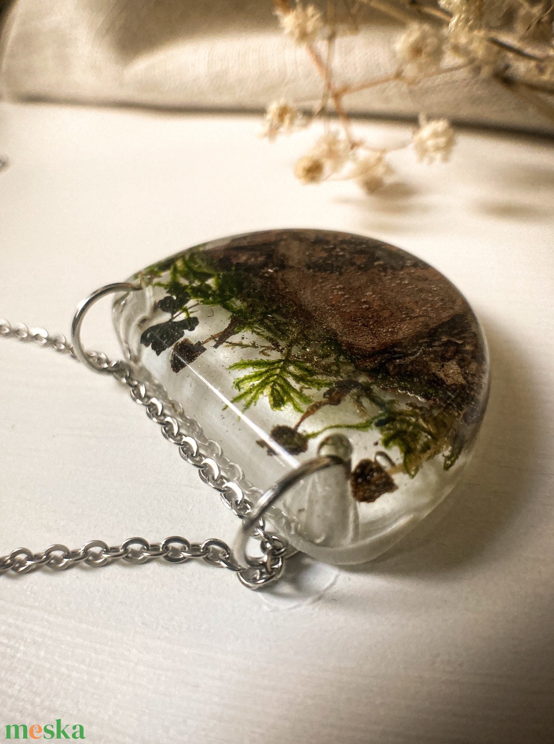 Medálos nyaklánc -  Műgyanta medál nemesacél láncon - az erdő ihletéséből  - ékszer - nyaklánc - medálos nyaklánc - Meska.hu