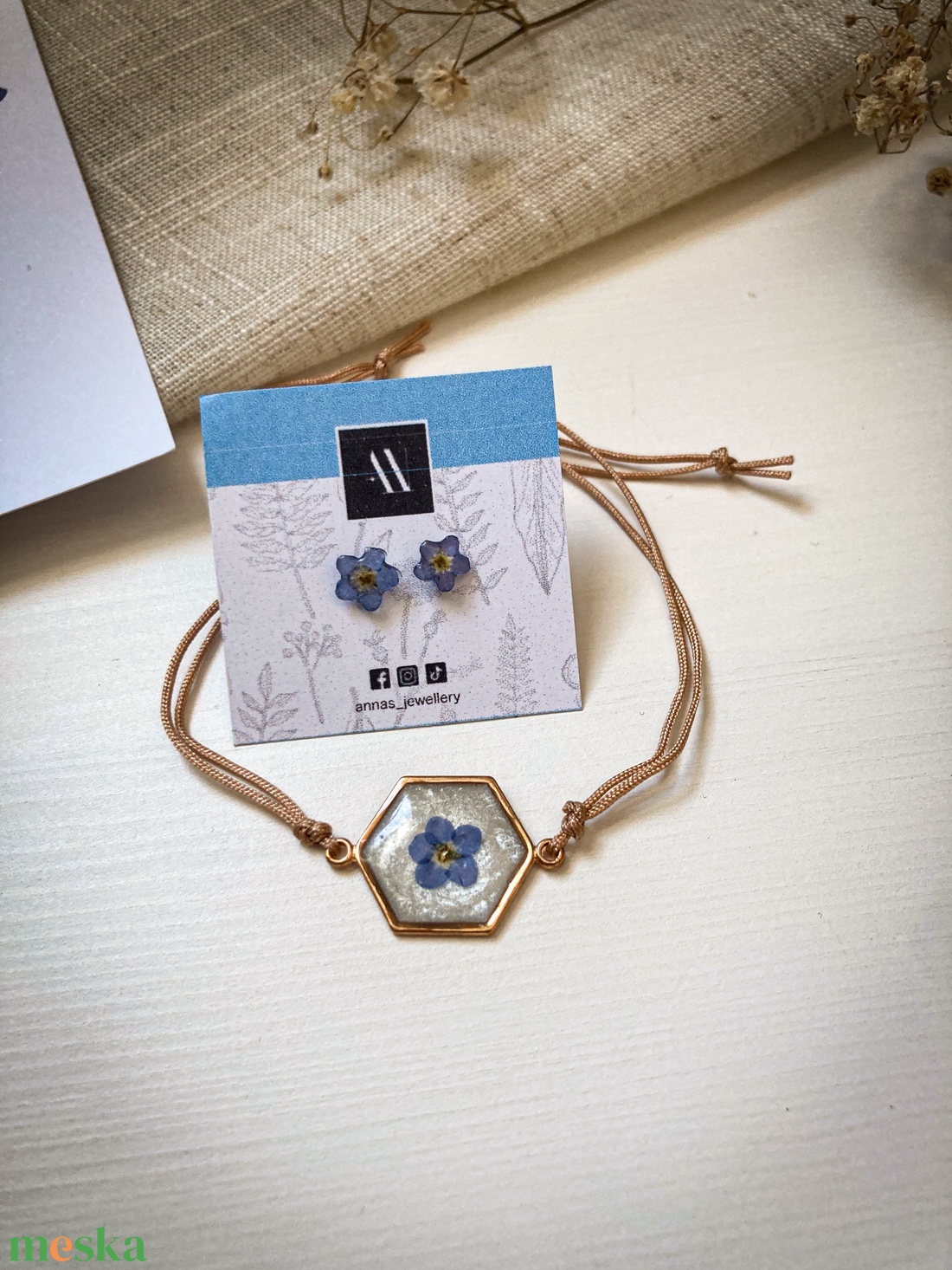 Kéknefelejcses szett - Zsinórkarkötő, könyvjelző, fülbevaló - ékszer - ékszerszett - Meska.hu