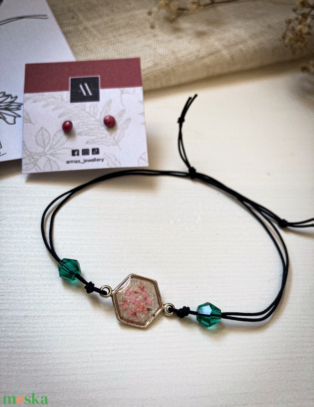 Pillangós szett - Zsinórkarkötő, fülbevaló, könyvjelző - ékszer - ékszerszett - Meska.hu